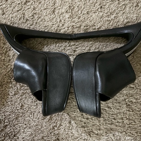 Steve Madden Black Women's Mules - Picture 2 of 4